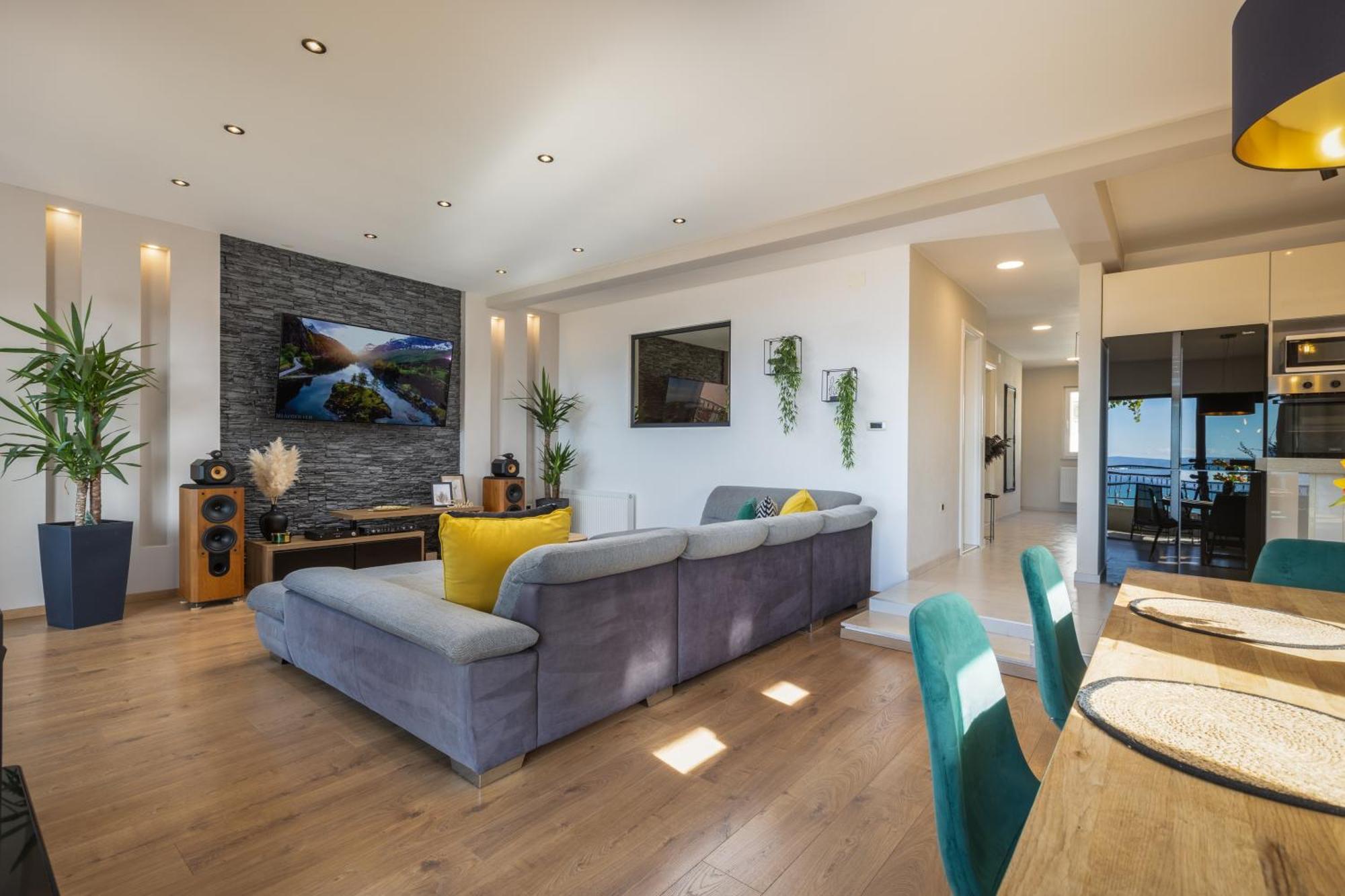 Apartment Lux Eol