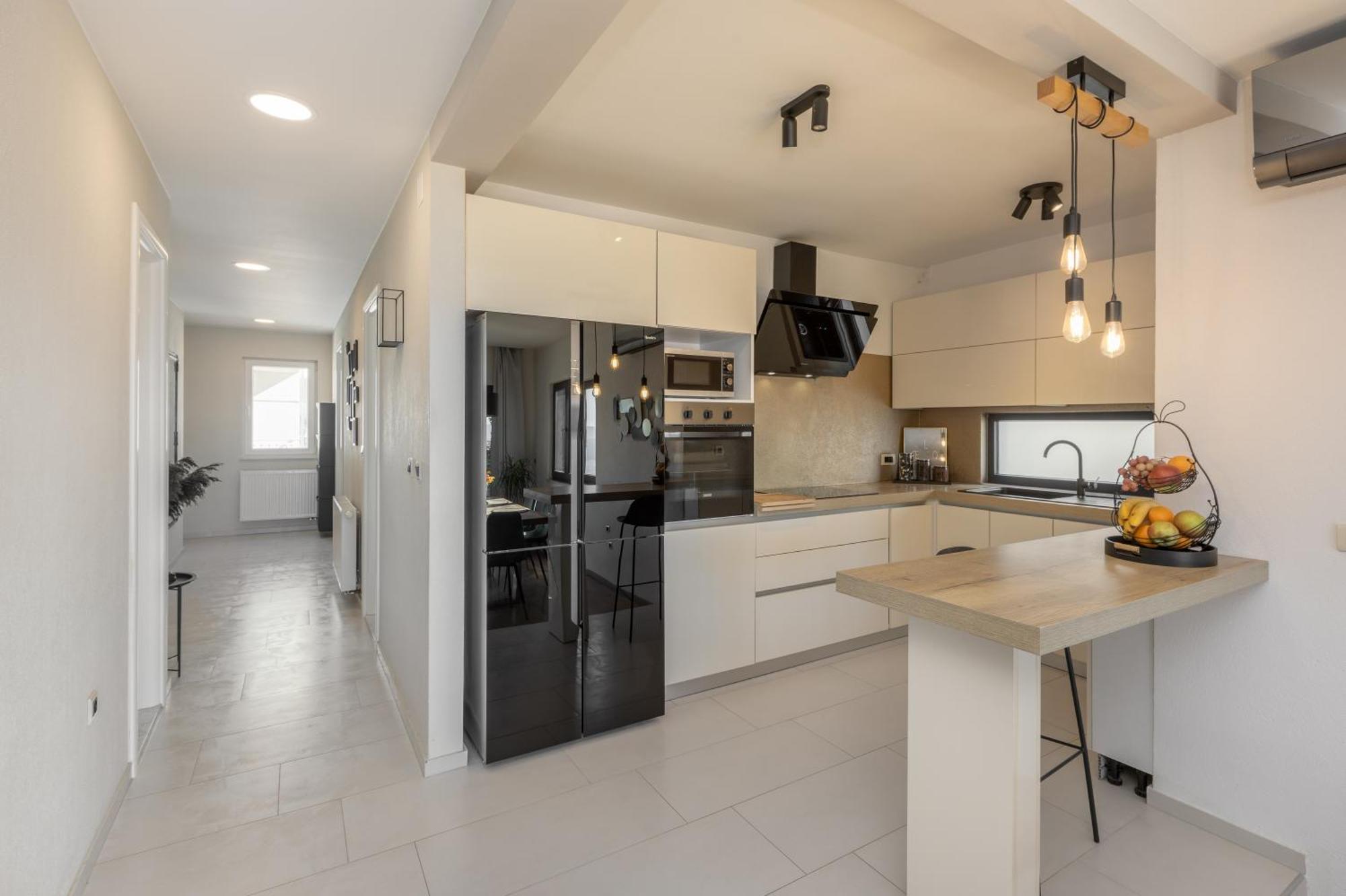 Lux Eol Apartment *